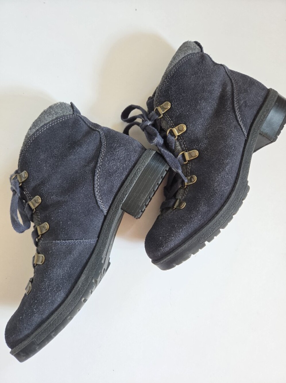 Clarks Faralyn Alpha Hiking Boots Blue Air Cushioned Round Toe 26122527 sz 8